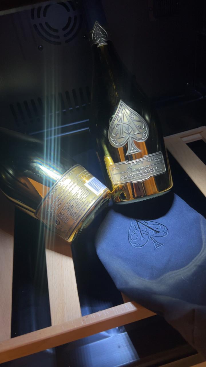 Armand de brignac (champagne)