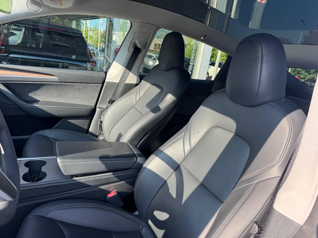 Tesla Model Y long range awd 75 kwh
