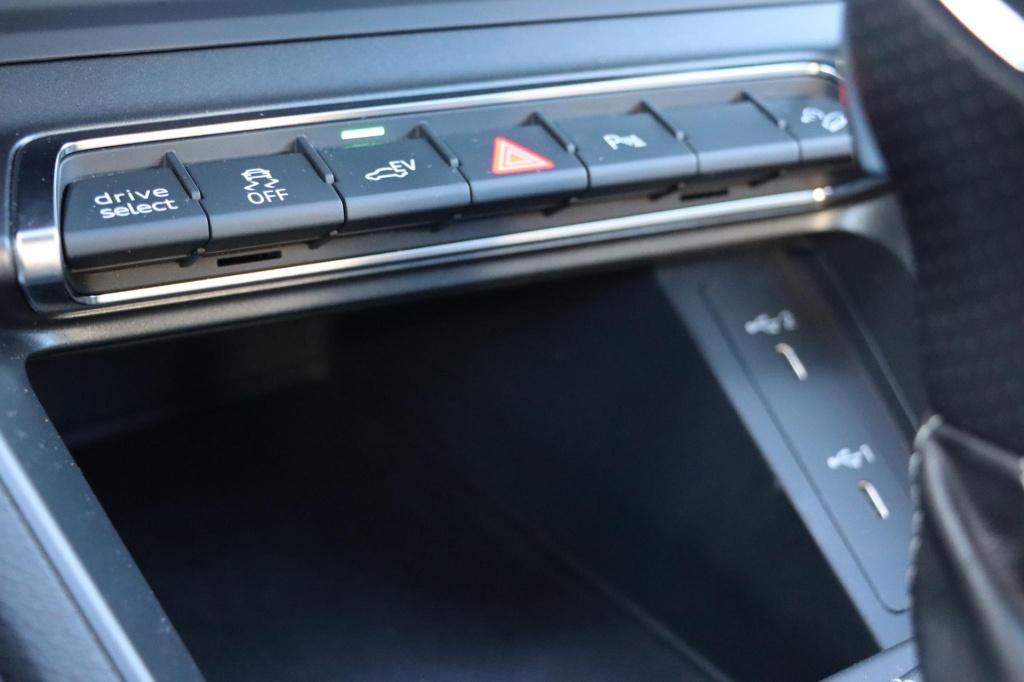 Audi Q3 45 tfsi e s edition 245pk dsg6