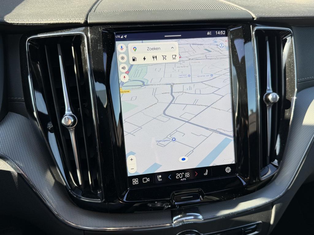 Volvo XC60 t8 455pk recharge ultra black edition| full options! luchtvering