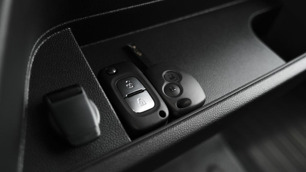 Renault Master t35 2.3 dci 135 l2h2 comfort | direct leverbaar | navigatie 