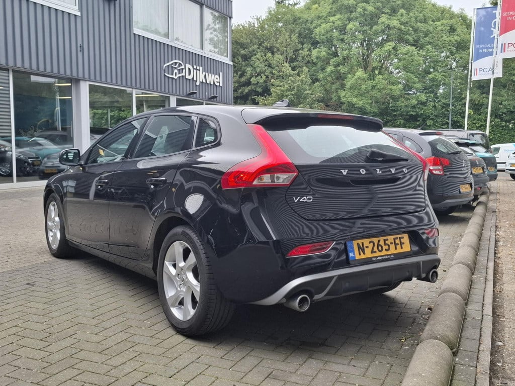 Volvo V40 1.5 t2 inscription automaat leer/nav/clima/park