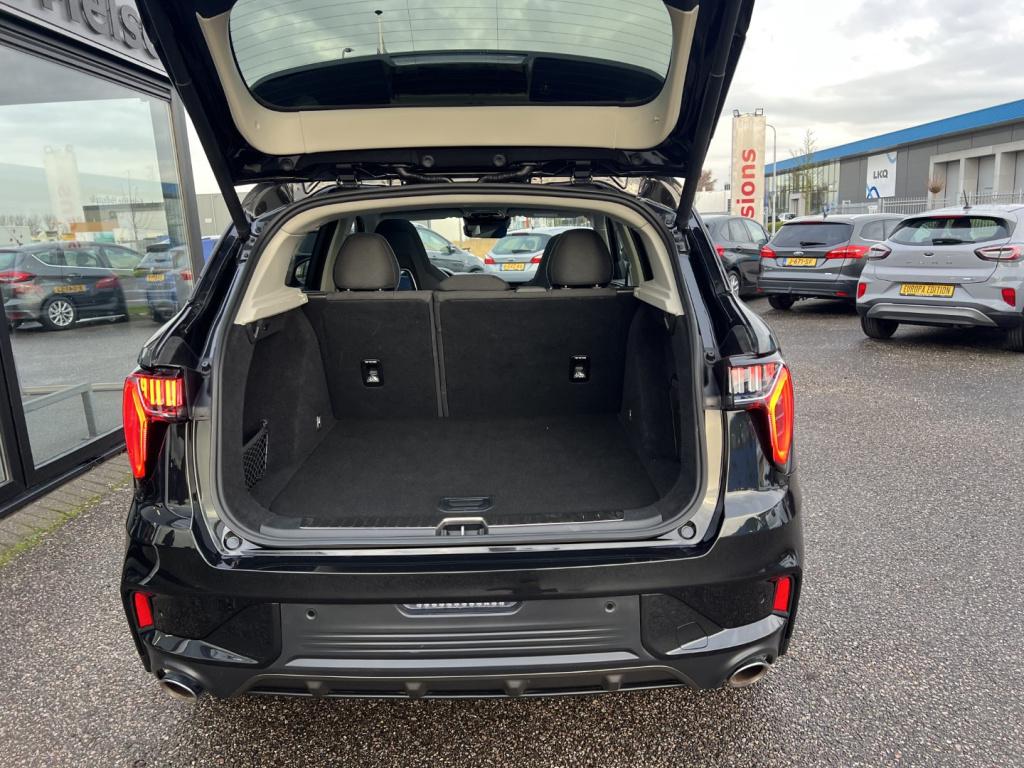 Lynk & Co 01 1.5 261pk plug in hybrid , black edition , pano dak , 360gr ca