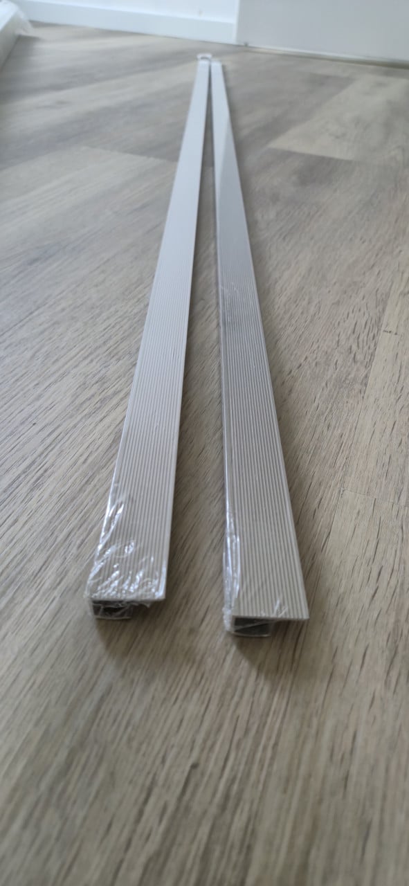 2 afwerkstrips te koop