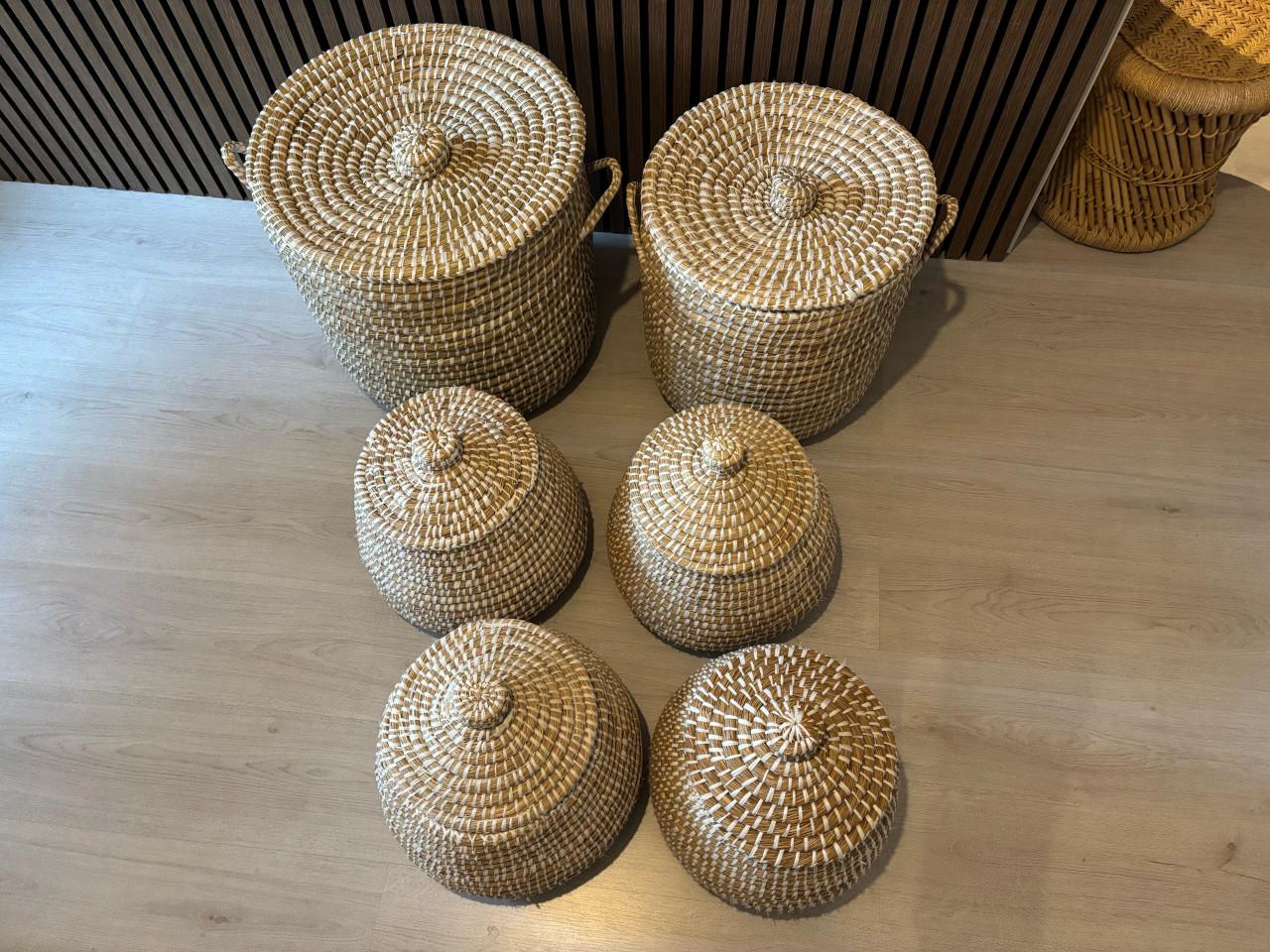 Diverse opbergmanden (van Loods5)