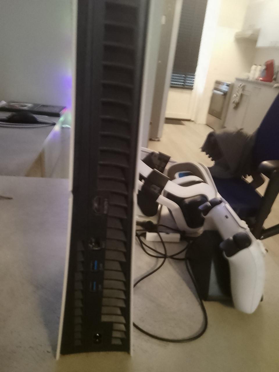 Ps5 digital editie met controller en  headset en oplaadstation