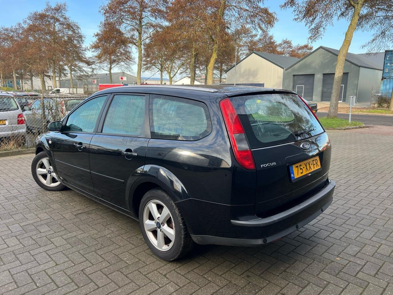 Ford Focus Wagon 1.8-16V Luxe wagen