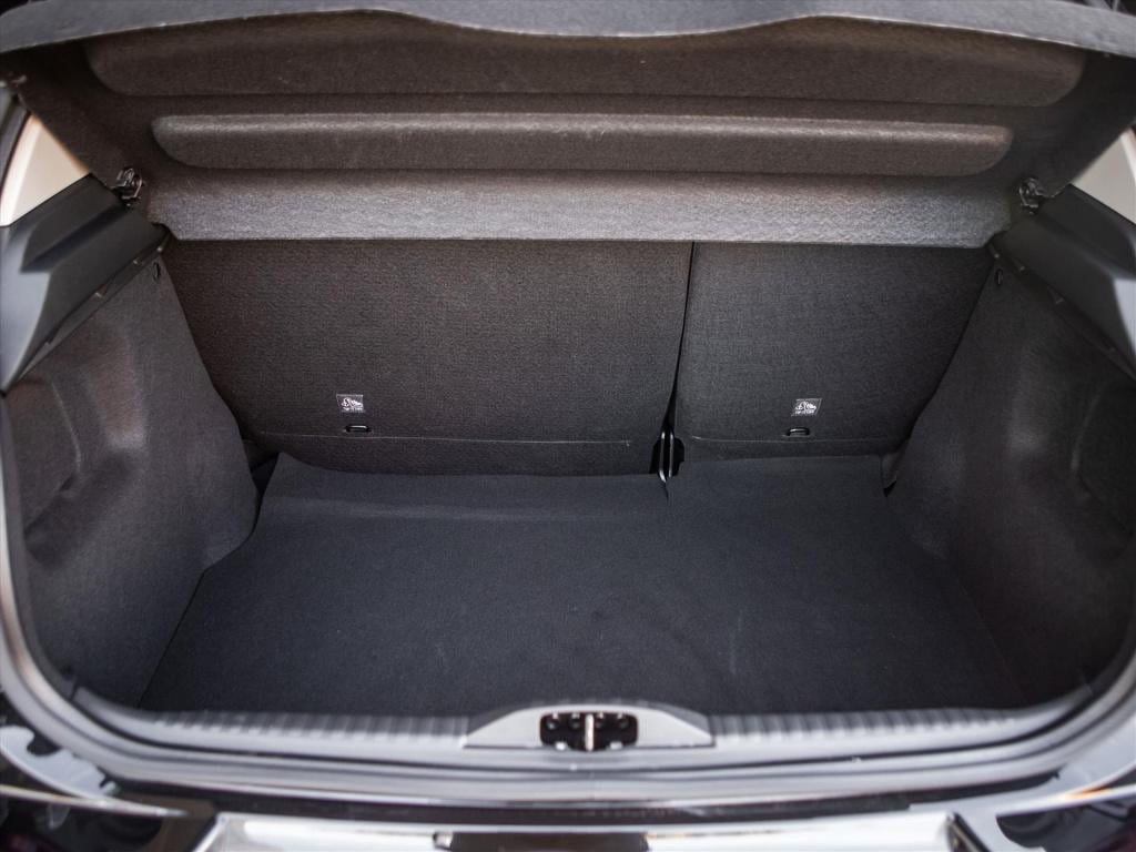 Citroen C3 1.2 puretech 110pk max | navigatie | camera | carplay | park. se