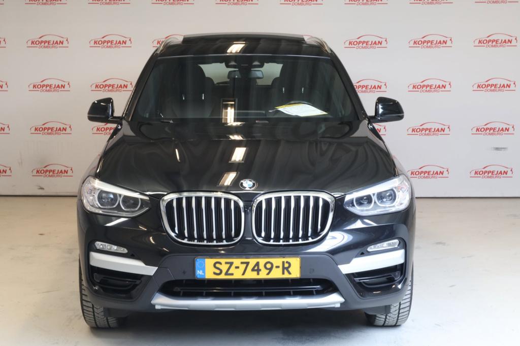BMW X3 xdrive20i high executive nl auto, pano, trekhaak, stoelverw, led, el