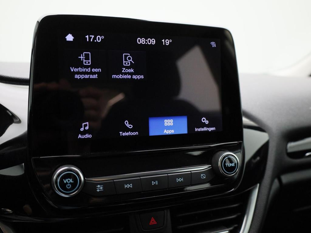 Ford Fiesta 1.0 ecoboost hybrid titanium | parkeer sensoren | cruise contro