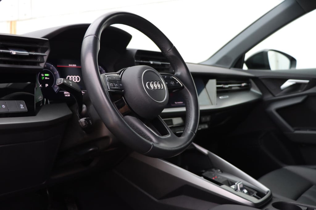 Audi A3 sportback 40 tfsi e advanced edition 204pk s-tronic