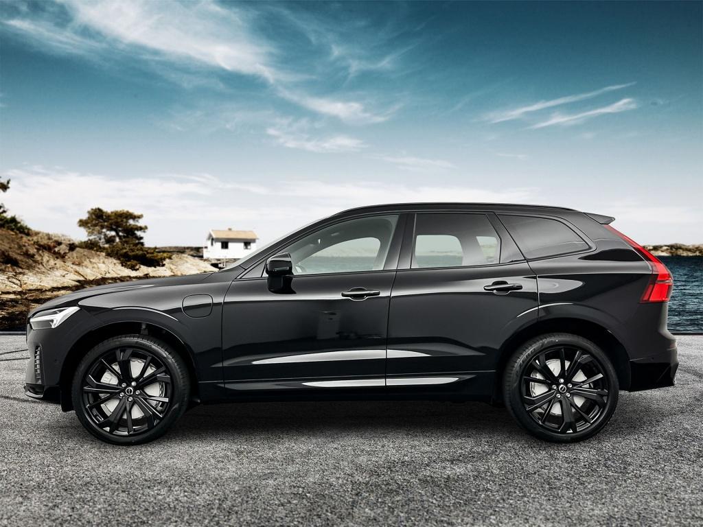 Volvo XC60 plus black edition recharge 360 camera