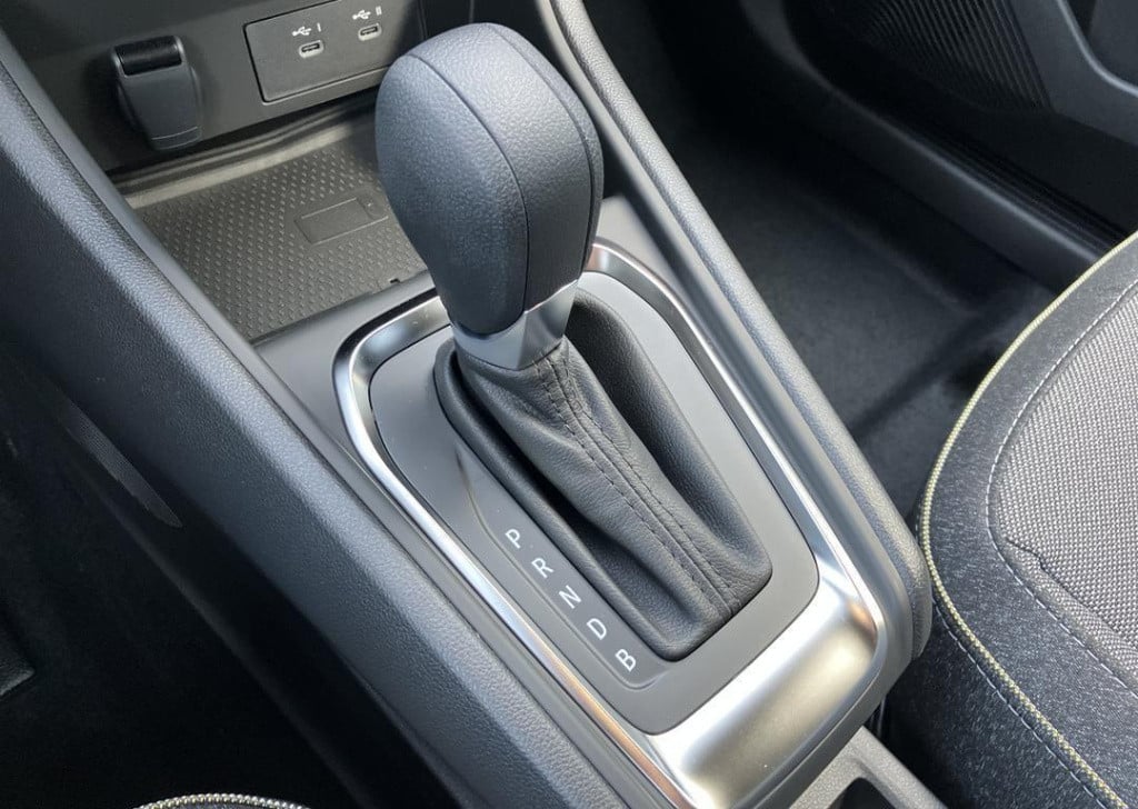 Renault Captur 1.6 e-tech hybrid 145 techno
