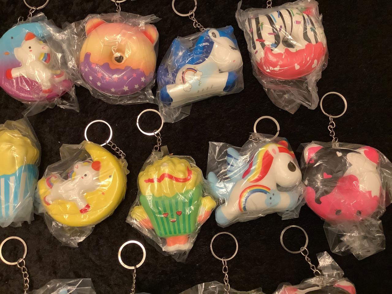 Partij super leuke squishy sleutelhangers. ( partij 227)