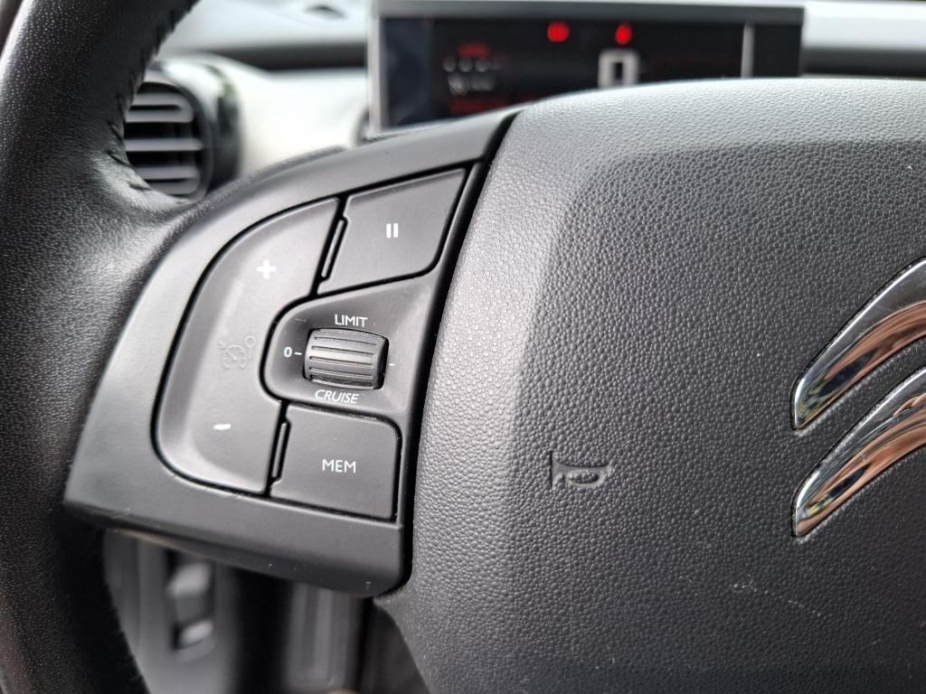 Citroen C4 Cactus 1.2 feel airco/nav/trekhaak nieuwe distributieriem