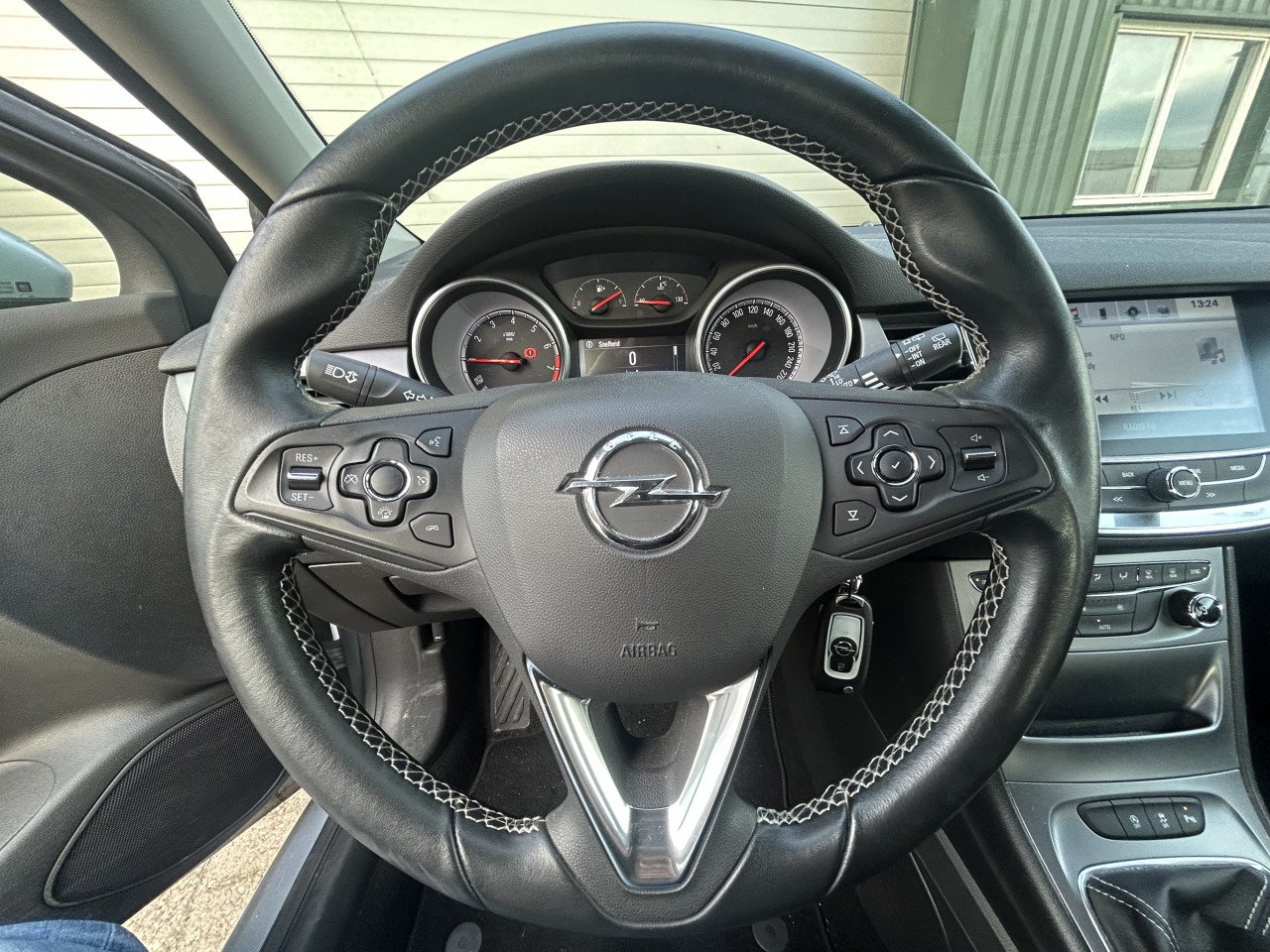 Opel  Astra K  BJ 2015   26500 Km  !!!
