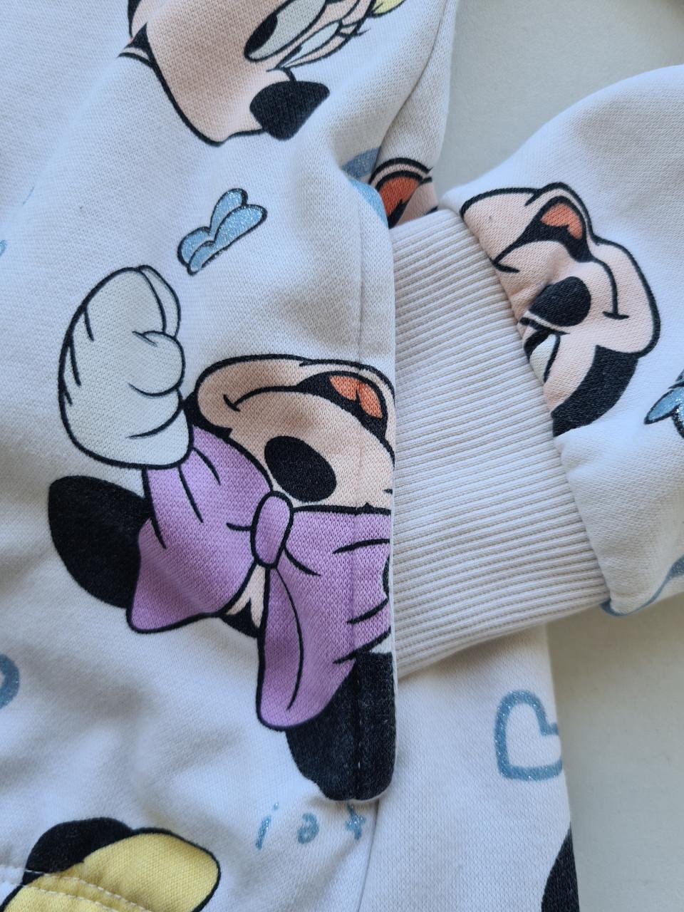 Minnie Mouse wit met kleuren hoodie met capuchon  Maat 140