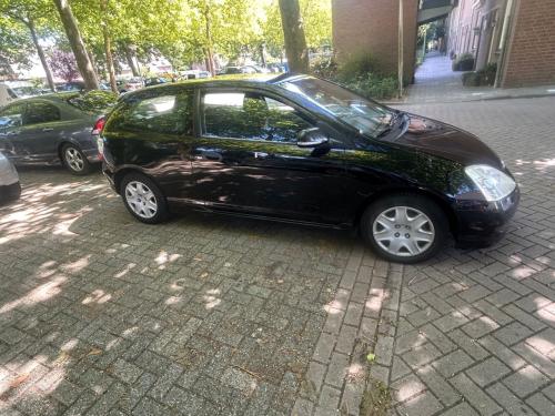 Honda Civic 1.4 I LS 3DR 2004 Zwart motor in top staat