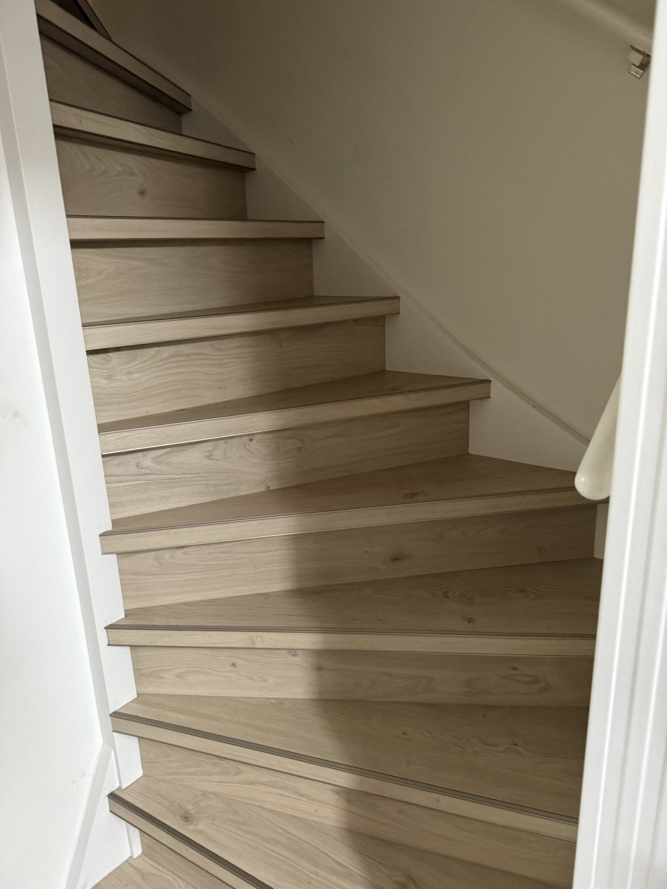 Vloeren, trapbekleding en raamdecoratie specialist