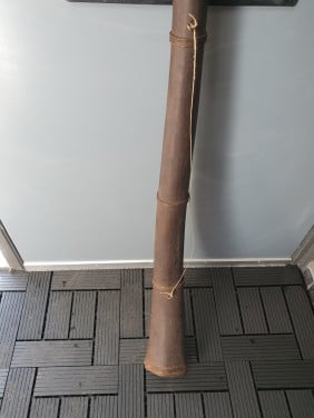 Heel mooi groot antiek Midwinterhoorn, decoratief maar ook bespeelbaar.