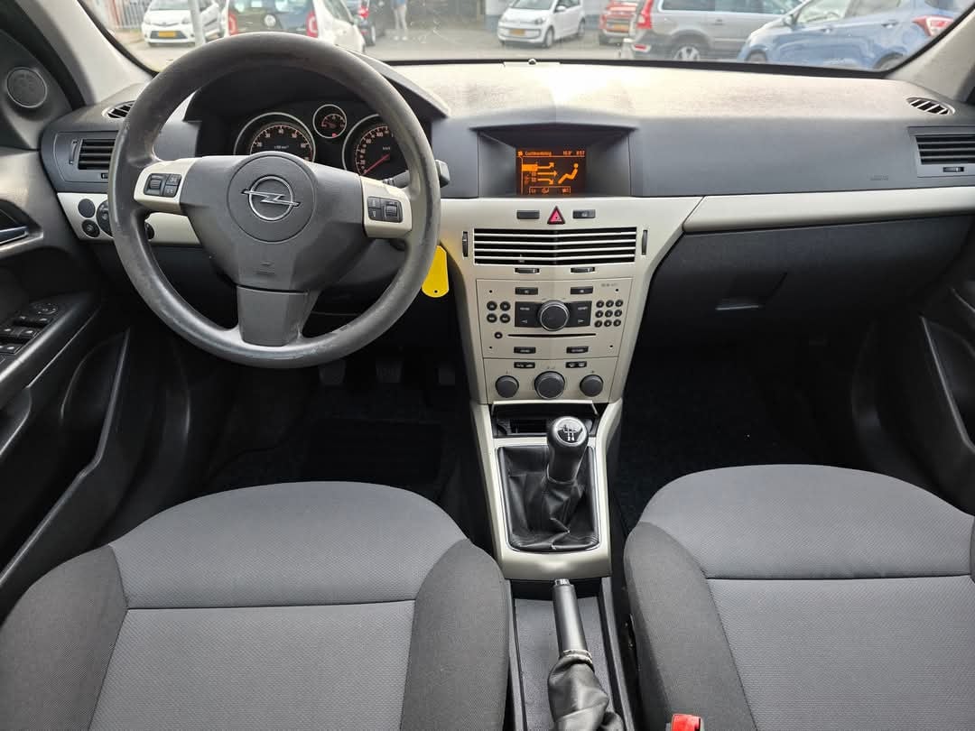 Tekoop zeer nette Opel Astra 1.4 I Businnes Wagon