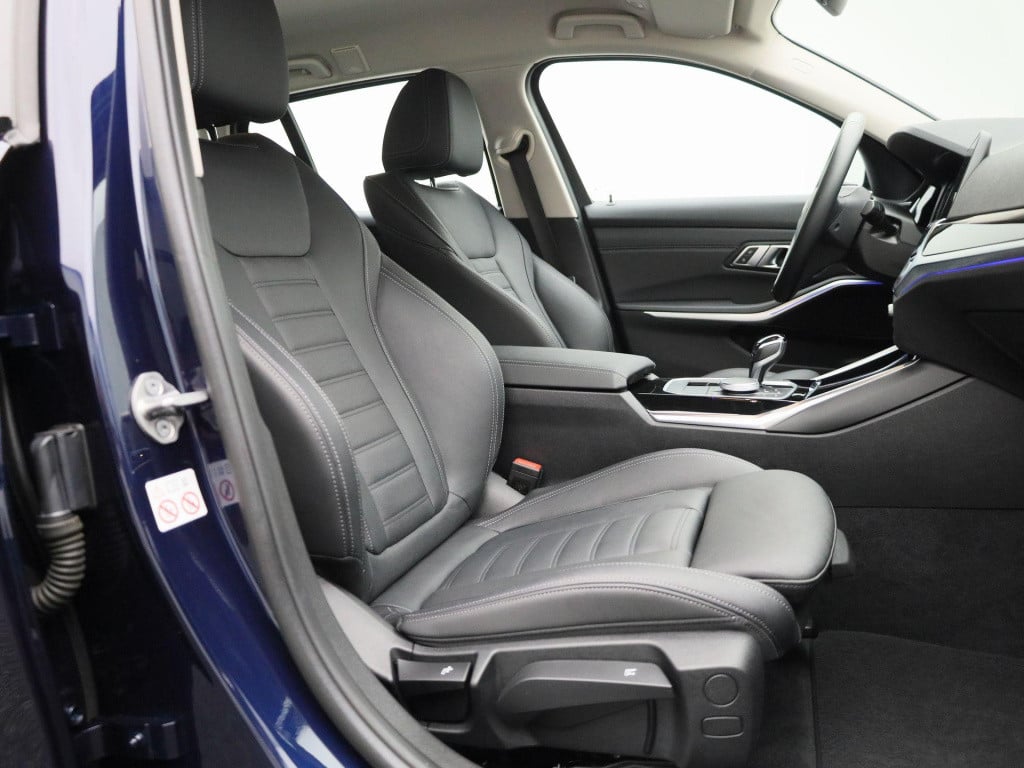 BMW 3-serie touring 318i corporate executive | automaat | lmv | parkeer sen
