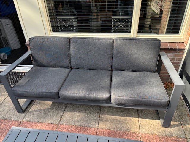 Zo goed als nieuw, Loungeset met bank en 2 stoelen en tafel