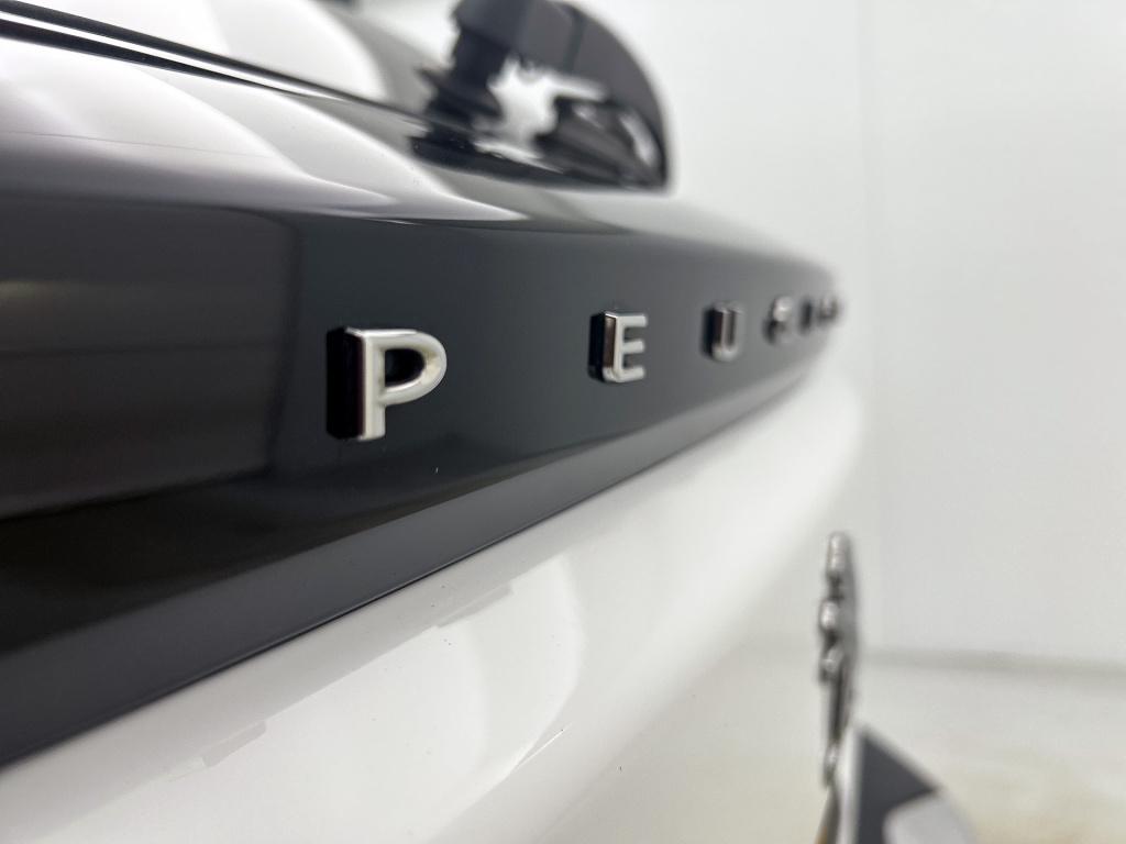 Peugeot 2008 100 pk allure | rijklaar | parkeerhulp | apple carplay | 17" l