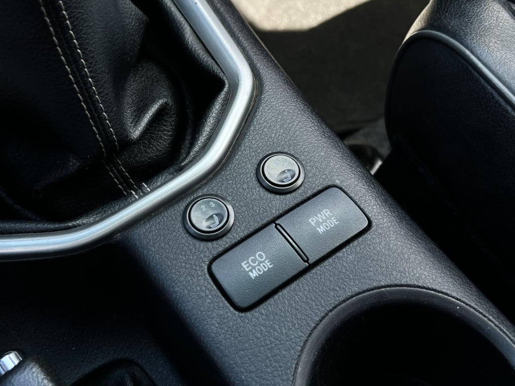 Toyota Hilux 2.4 d-4d-f xtra cab professional | cruise control | dab | came