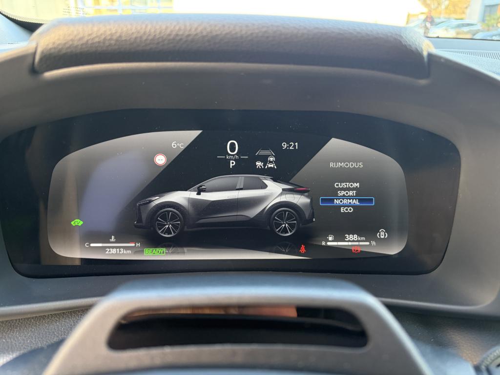 Toyota C-hr 1.8 hybrid 140 executive | trekhaak |