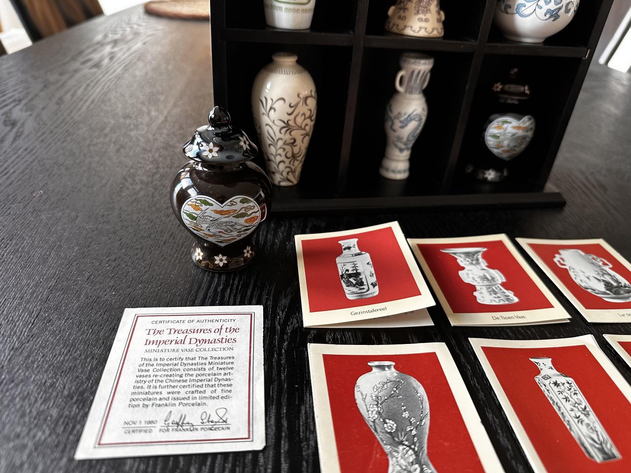 Franklin Mint Japans porseleinen mini vaasjes