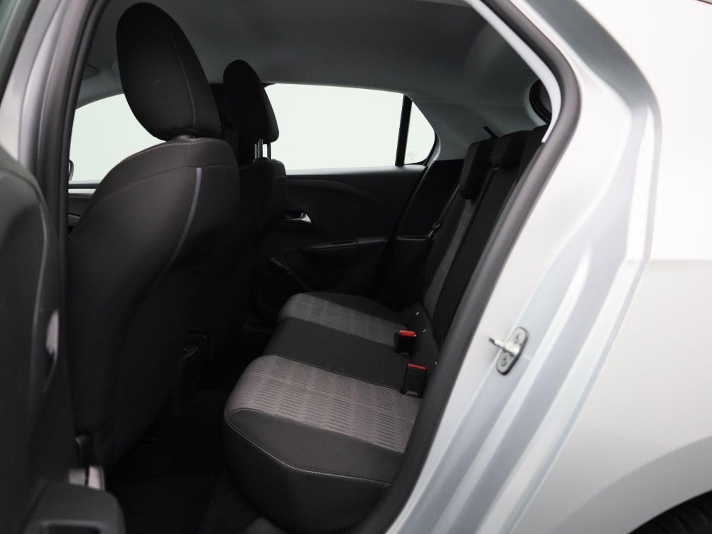 Opel Corsa 1.2 edition | lmv | parkeer sensoren | airco | cruise control | 