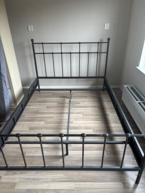 Twijfelaarbed (1.20 bij 2 meter) (GRATIS OP TE HALEN)