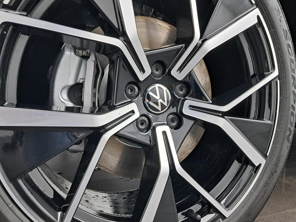 Volkswagen Tayron r-line-edition 1.5 110 kw / 150 pk etsi suv 7 vers / 7 pe