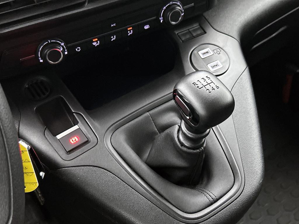 Citroen Berlingo bluehdi 100 pk l1 | rijklaar | camera | trekhaak | apple c