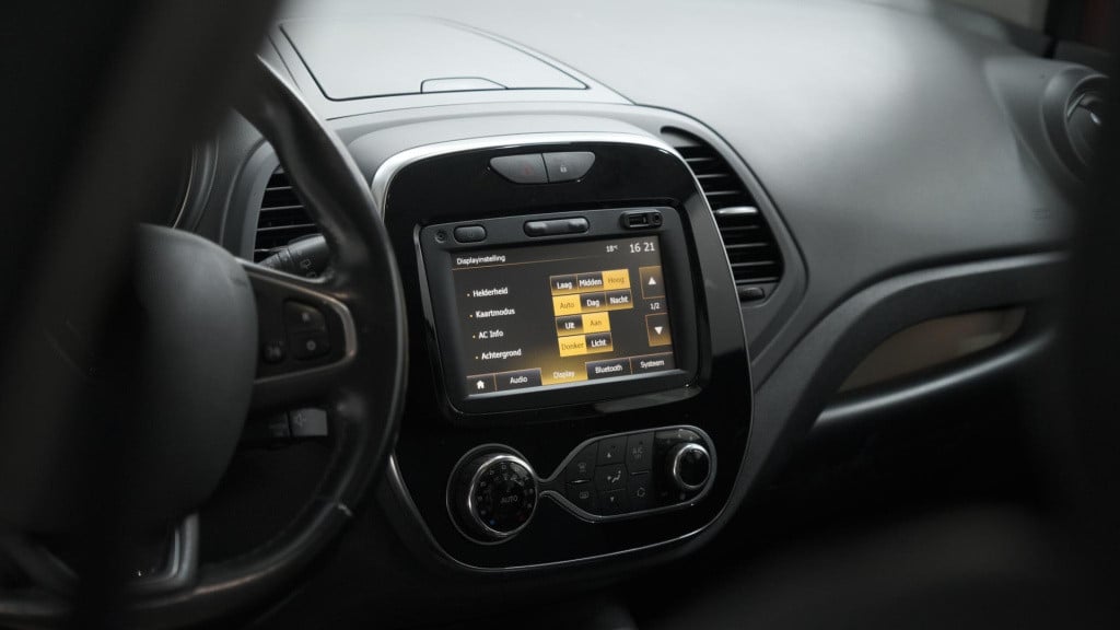 Renault Captur tce 90 intens | lage kilometerstand | parkeersensoren | navi