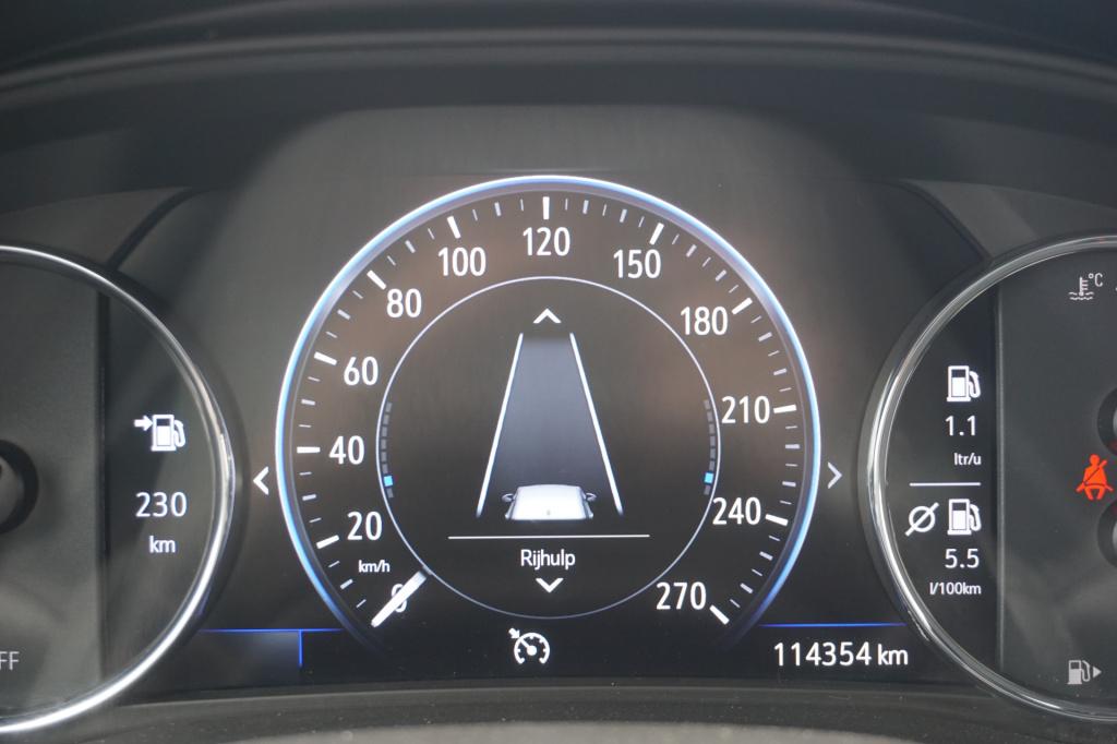 Opel Astra sports tourer 1.2 elegance airco / navi / cruise / camera / park