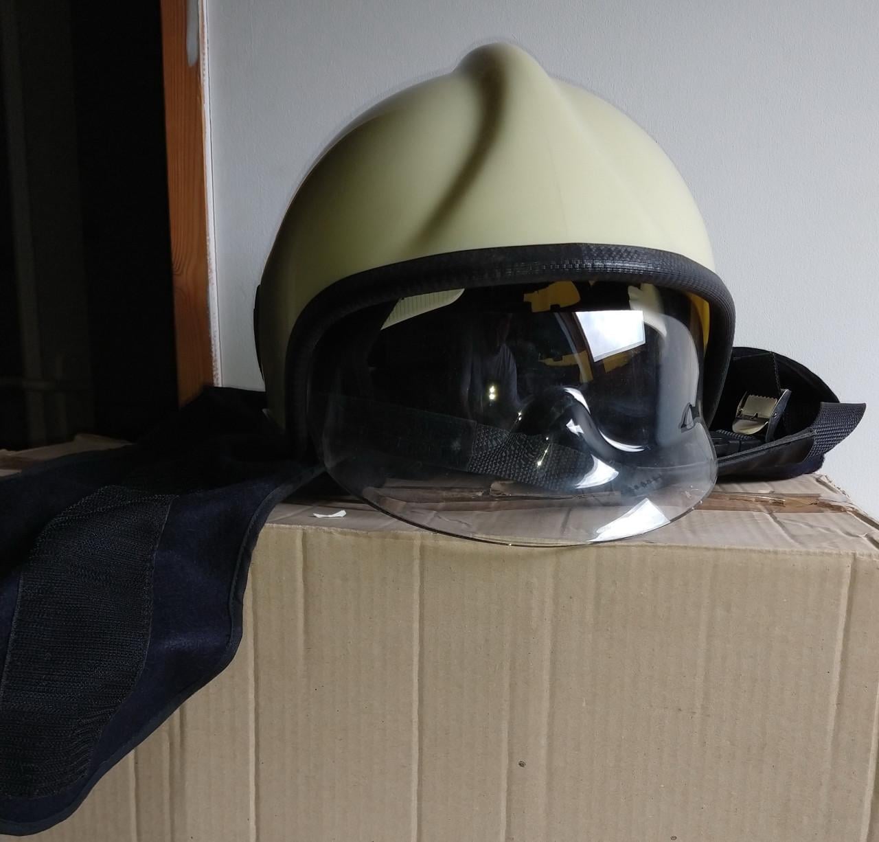 Nieuwe brandweerhelm