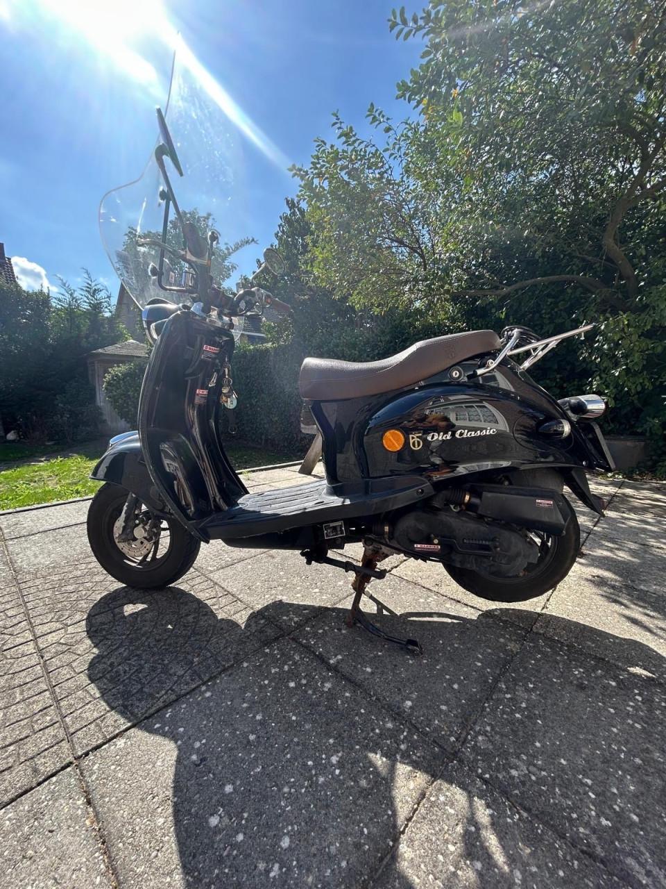 BTC Old Classic scooter