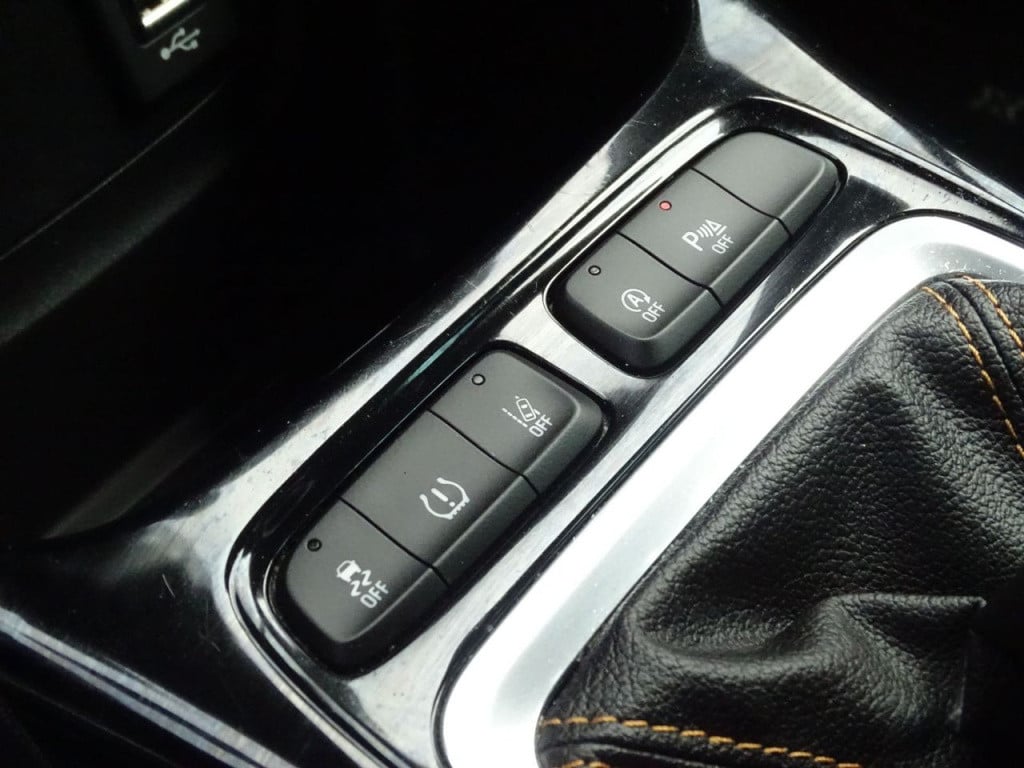 Opel Crossland X 1.2 turbo innovation hud | stuur-&stoelverwarming | apple 
