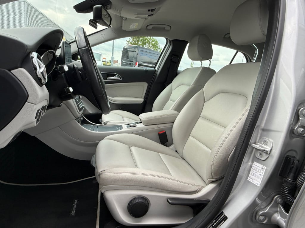 Mercedes-Benz Gla-klasse 180 premium plus