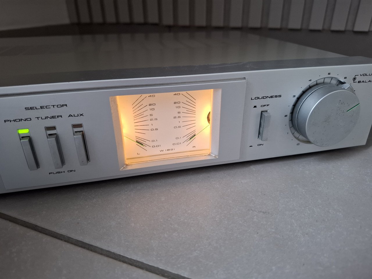 Akai AM-U01 eindversterker .