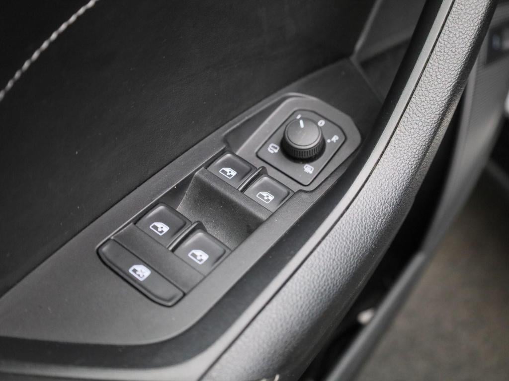 Skoda Kodiaq 1.5 tsi business edition | automaat | trekhaak | navigatie | a
