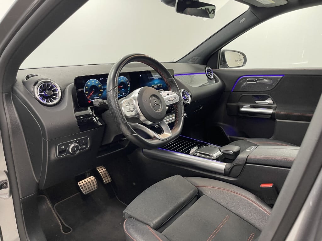 Mercedes-Benz Gla-klasse 250e amg line | trekhaak | panoramadak | 360 camer