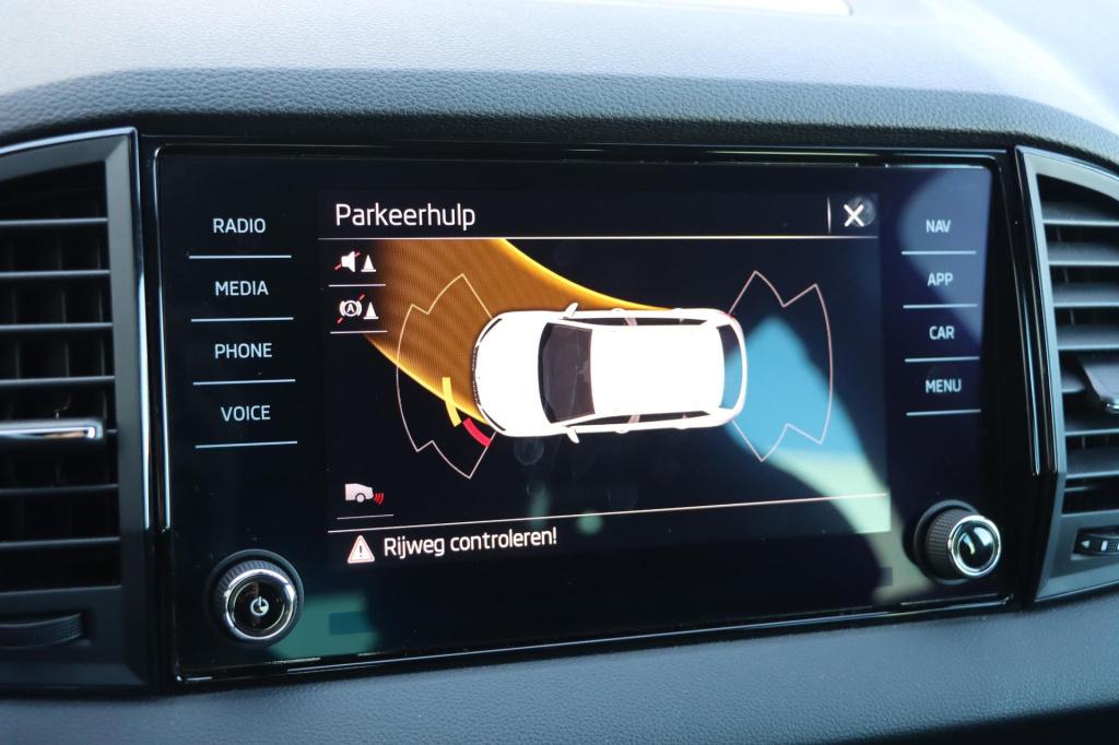 Skoda Karoq 1.5 tsi 150pk dsg7 sportline business