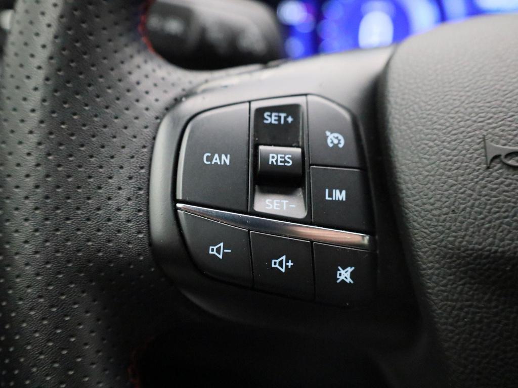 Ford Focus wagon 1.0 ecoboost hybrid st line x business trekhaak - all-weat