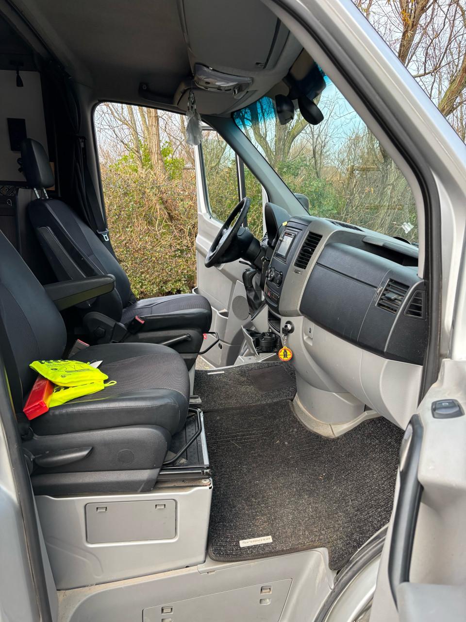 Camper mercedes sprinter 318 6 cylinder 240 pk