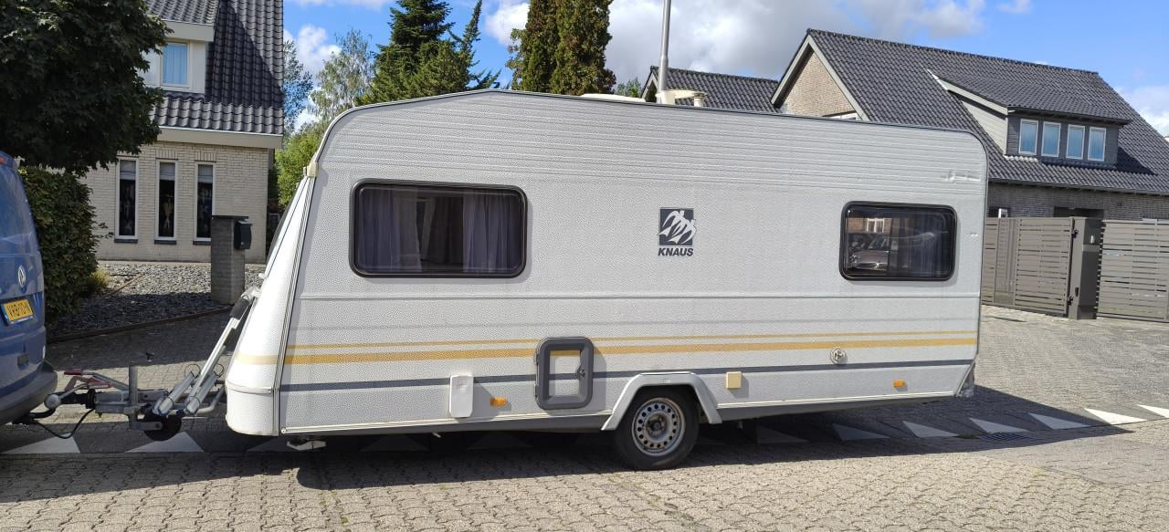 Knaus Sudwind 485 TU 1992Bjaar,Isabella voortent , Fietsedrager,Vaste water