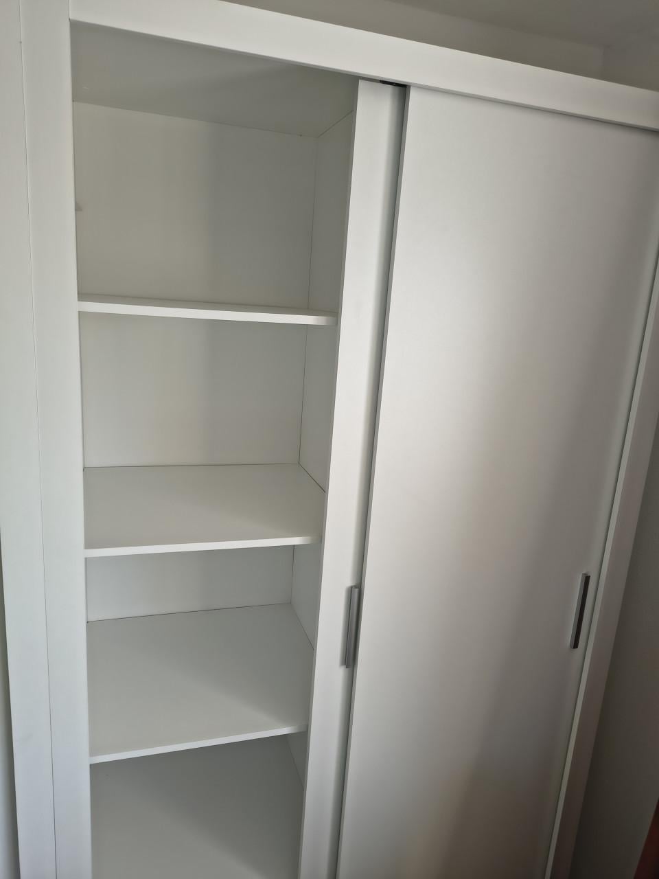 Serie van 3 kledingkasten