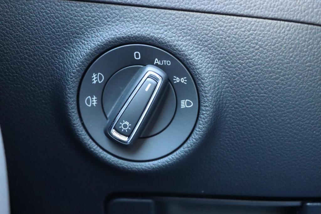 Skoda Superb combi 1.5 tsi act business edition 150pk